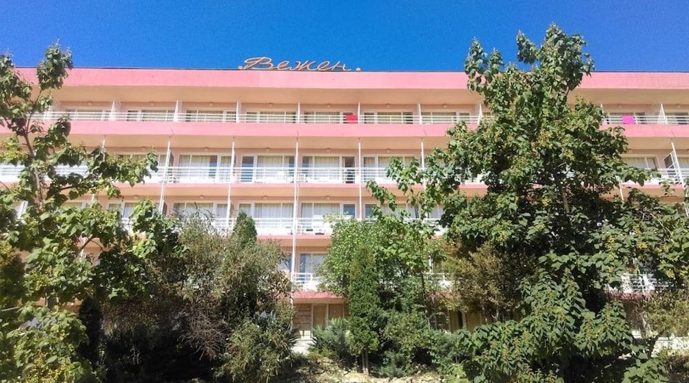 Vezhen Hotel - Free Parking Aranyhomok Kültér fotó