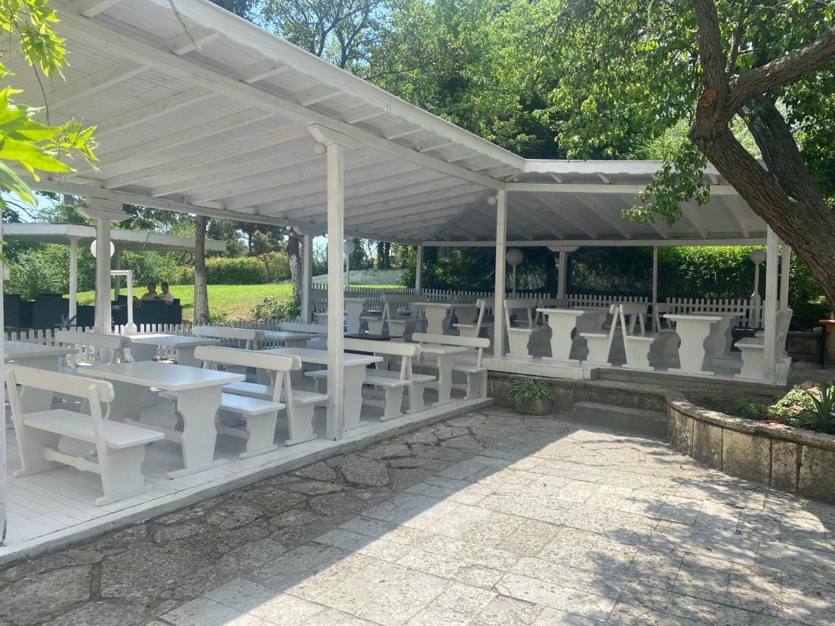 Vezhen Hotel - Free Parking Aranyhomok Kültér fotó
