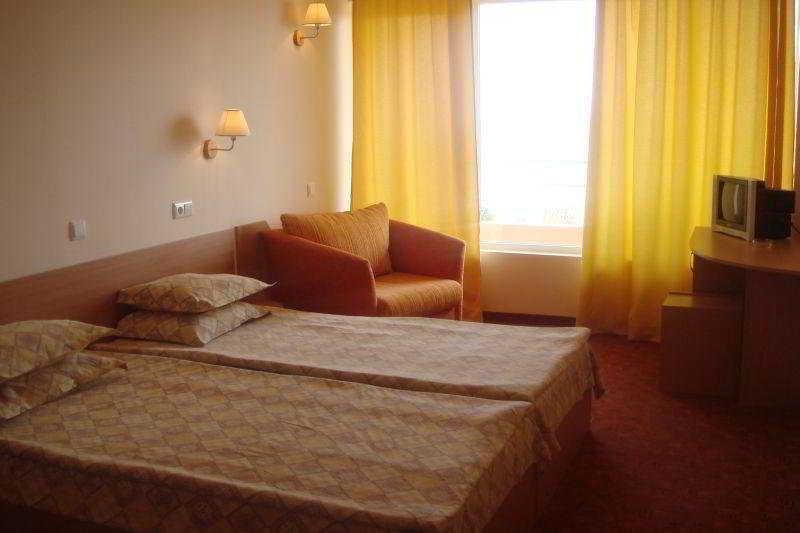 Vezhen Hotel - Free Parking Aranyhomok Kültér fotó