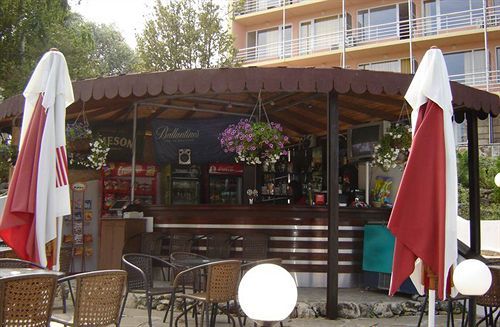 Vezhen Hotel - Free Parking Aranyhomok Kültér fotó